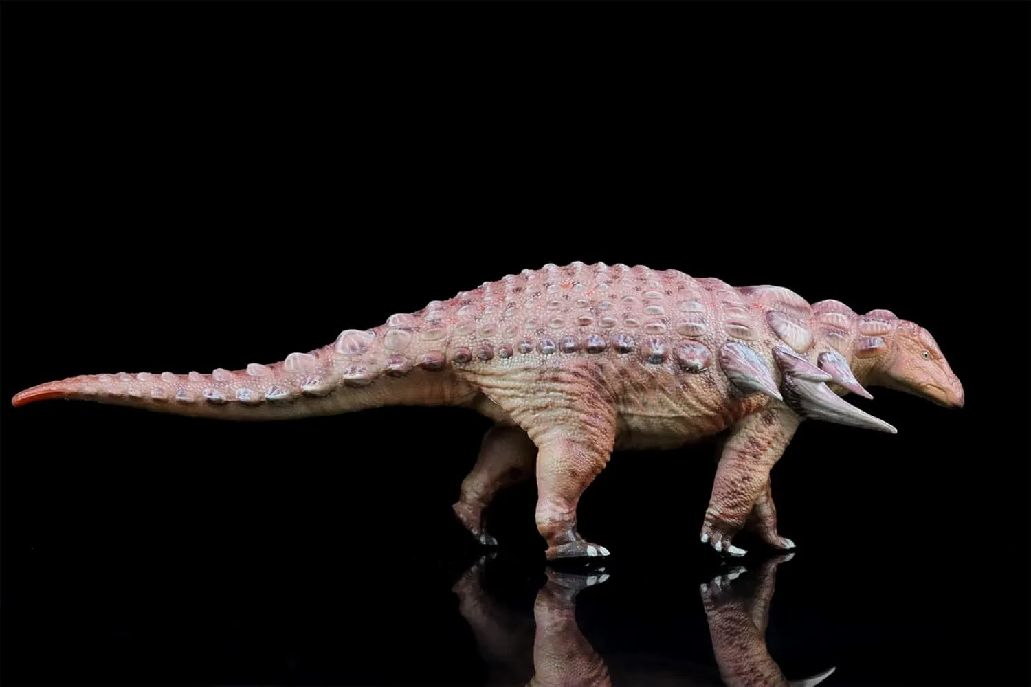 1:35 Scale Edmontonia Figure Nodosauridae Ankylosauria Dinosaur Collection PVC Prehistoric Animal Model Collector Simulation Decoration Gift for Adult (Red)