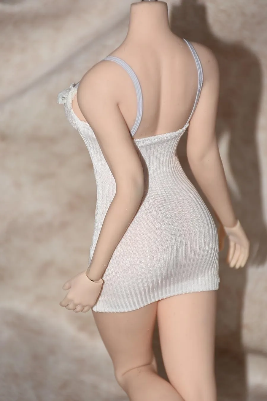 1/6 Scale Female Action Figure Doll Tight Dress Costume for 12 Inch Female Joint Flexible Figure Doll Miniatures Accessories Doll(White)