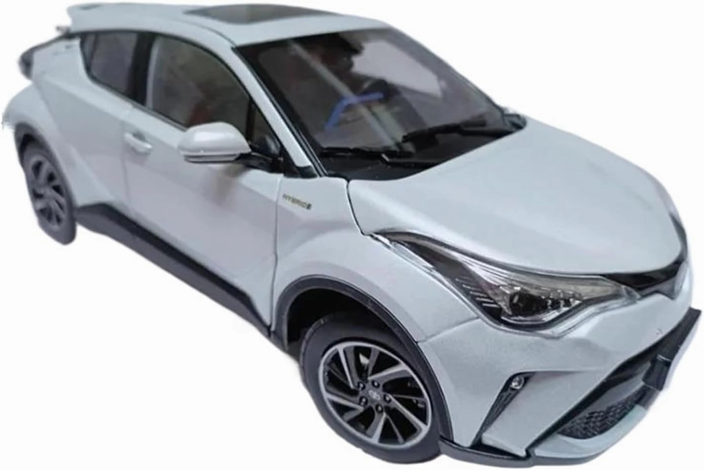 1 18 for Toyota C-HR SUV 2022 SUV Diecast Alloy Model Car Classic Adult Collection Display Static Ornaments Non-Remote App Controlled Toys