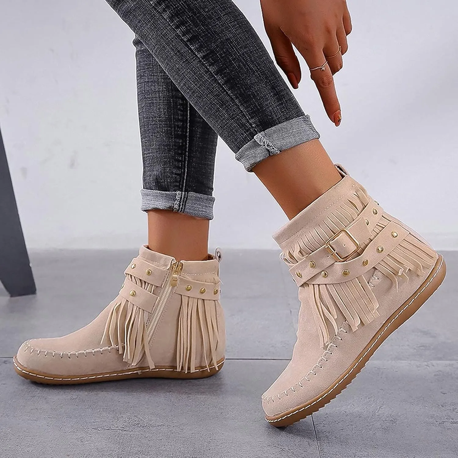 Fashion Winter Boots for Women Round Toe Suede Falt Ankle Boots Stylish Tassel Booties Comfy Slip Ons Short Boots with Adjustable Buckle Strap Fashion Casual Party Outdoor Travel Shoes