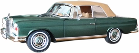 for Benz 230SL 280SE 1963 1 18 Alloy Convertible Vintage Car Model Green Adult Classic Souvenir Display Non-Remote App Controlled Toys