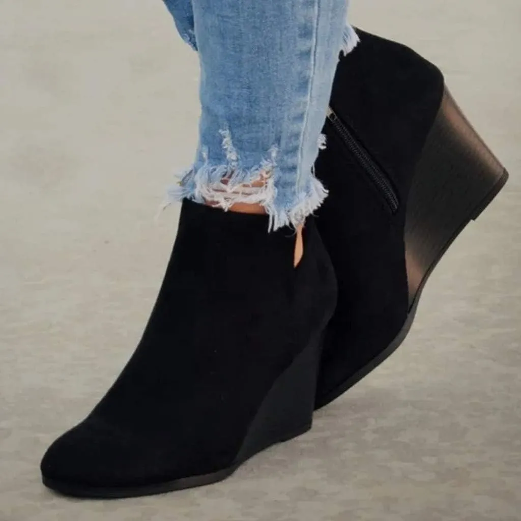 Gibobby Booties for Women with Heel and Buckle,Ankle Boots Round Toe Faux Stacked Low Heel Side Zipper Winter Boots