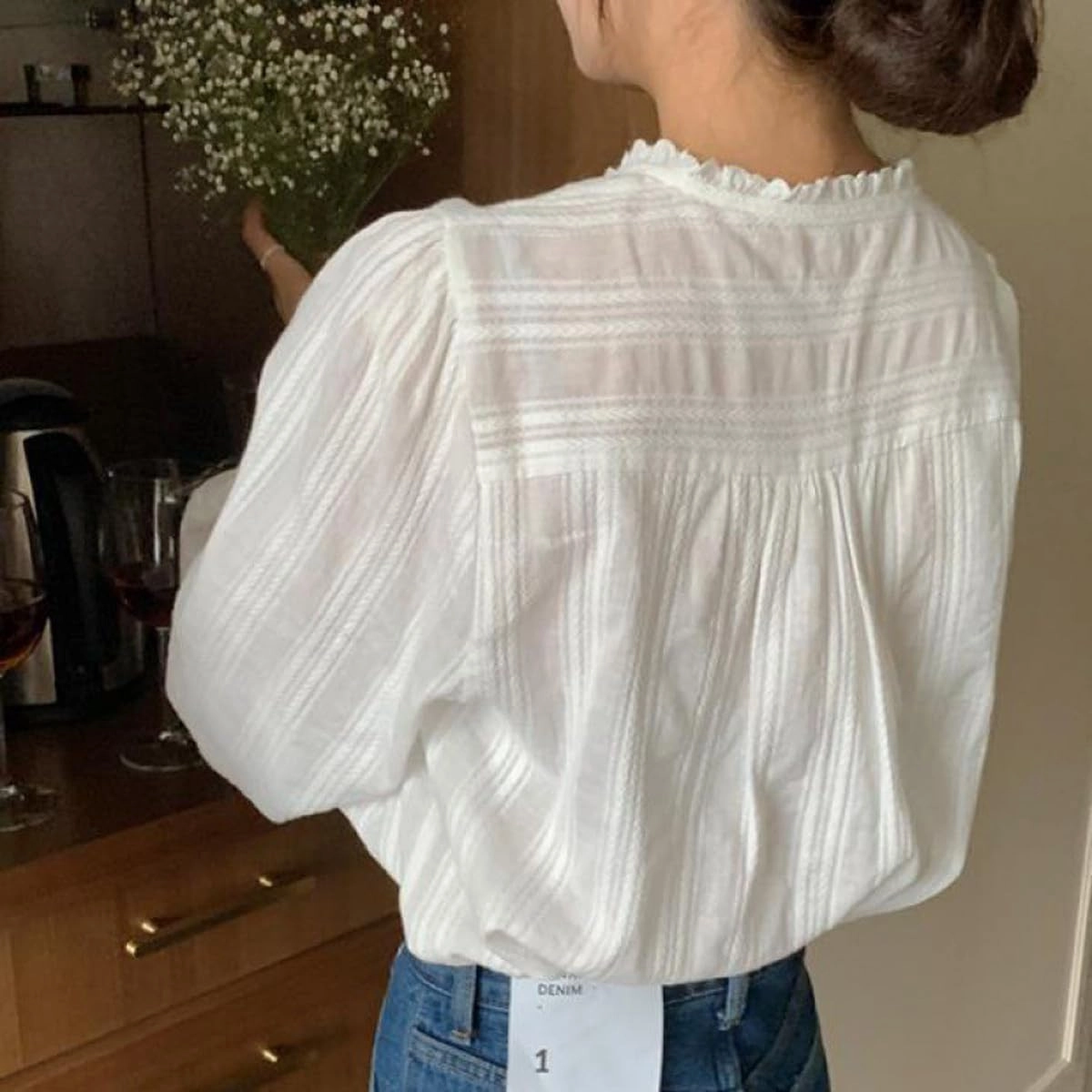 Korean Version of Women's Shirt, Women's Sweet Round Neck Pleated Small lace top, Women's Long Sleeved Shirt top