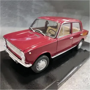 Resin Car Vehicle Model Fit for Former Soviet Union 1971 1 18 Alloy Retro Red Coupe Classic Car Model Souvenirs Collection Display Festive Deluxe Gift