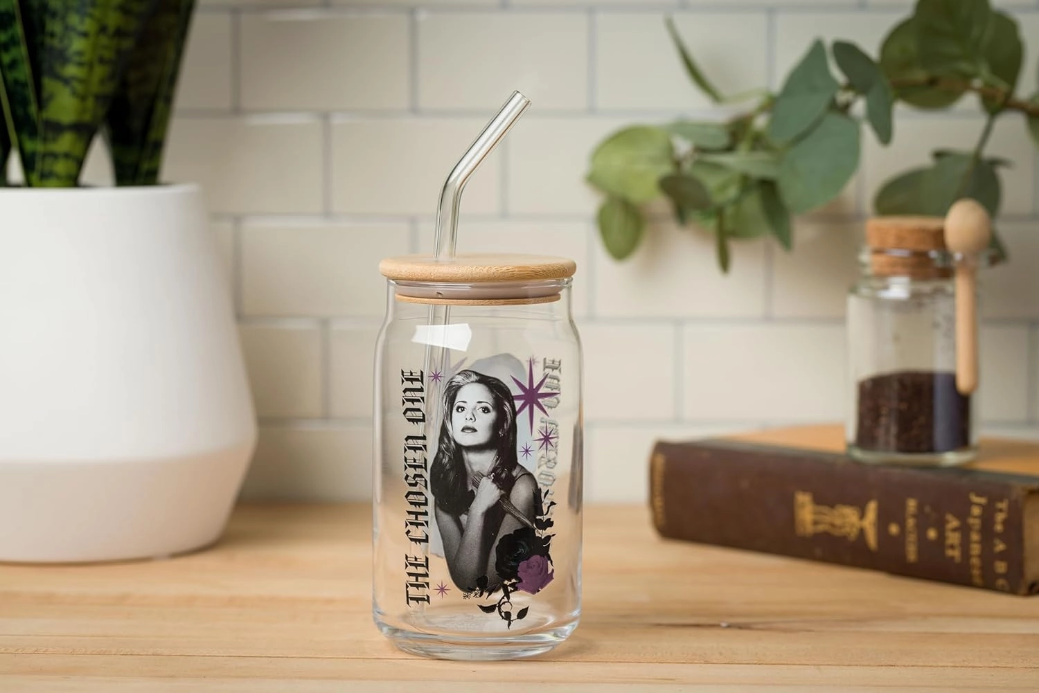 Silver Buffalo Buffy the Vampire Slayer The Chosen One Glass Jar Tumbler with Bamboo Lid and Glass Straw, 16 Ounces