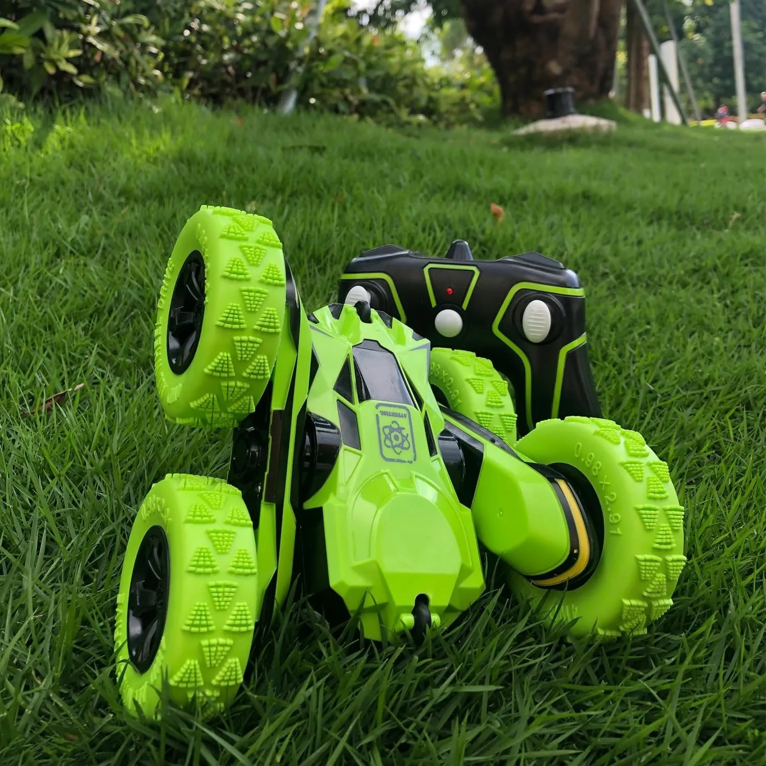 Threeking Double-Sided Driving Rc Stunt Car Toys Remote Control Cars 360-degree Flips Rotating Gifts Presents for Kids Boys/Girls Ages 6 