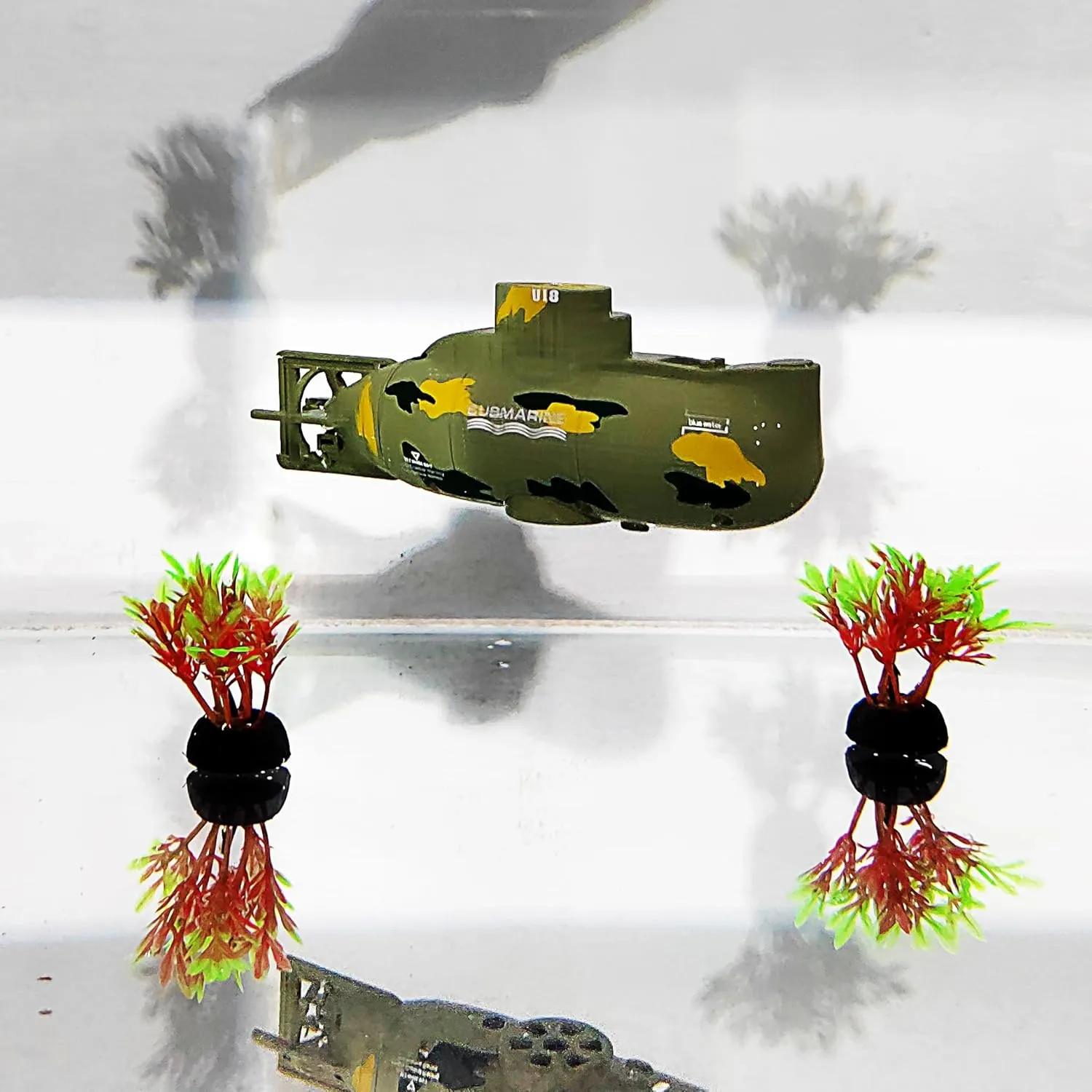 Tipmant Mini RC Submarine Remote Control Boat Ship Military Model Electronic Water Toy Diving for Fish Tank Water Tub Kids Birthday Gift (Green)