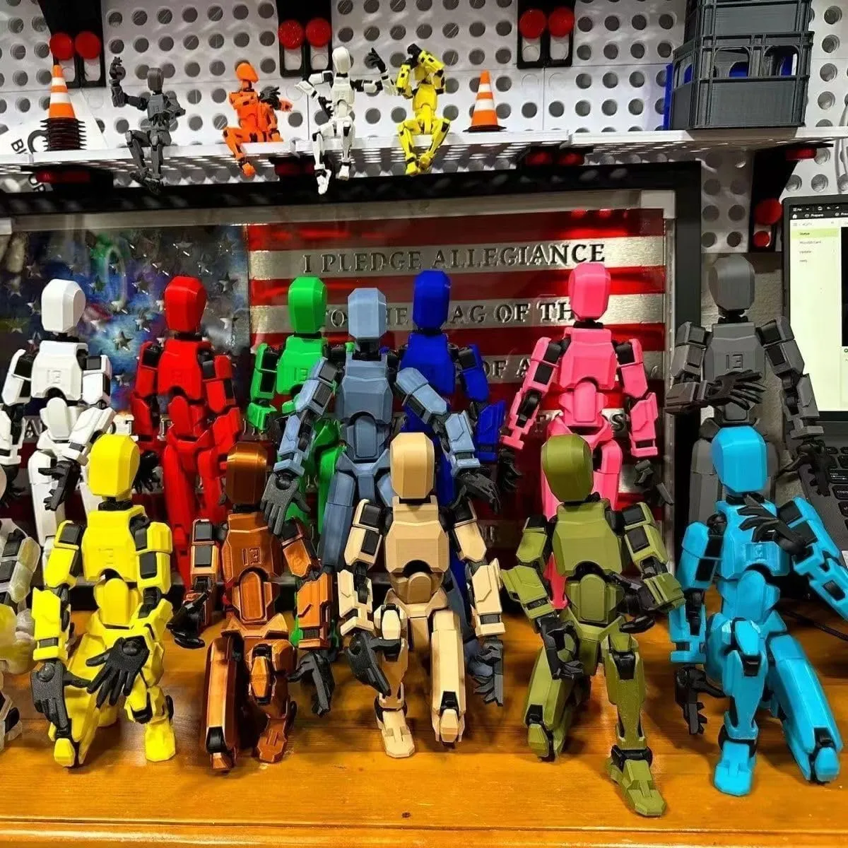 Titan 13 Action Figure, Lucky Robot 13 Action Figures, 3D Printed Figure,Dummy Robot 13 Action Figure, Multi Jointed Action Figures for Stop Motion Animation (9pcs)