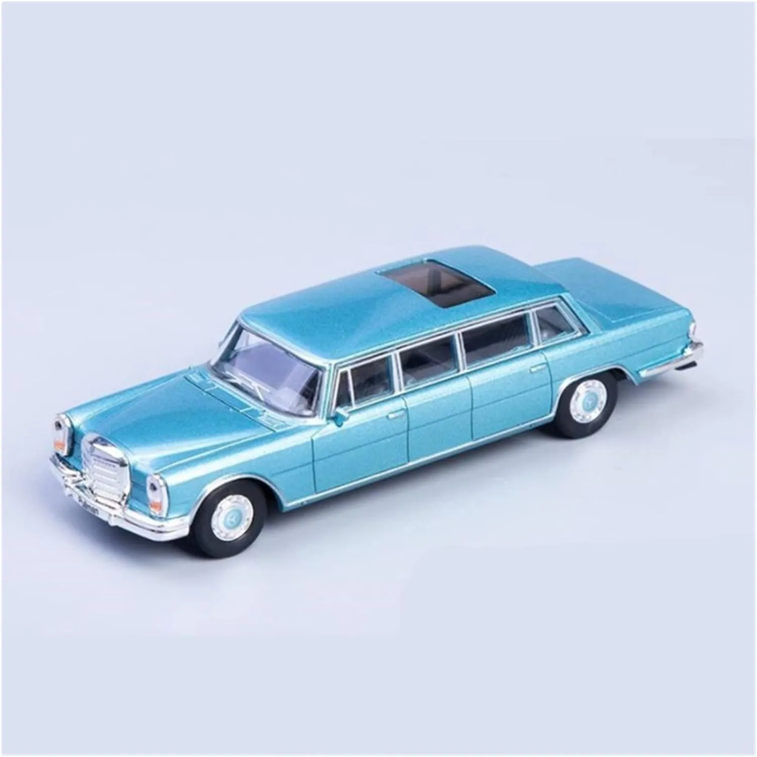 Toy car Model 1/64 Classic Old Car Pullman Alloy Car Model Diecasts Retro Collection with Retail Box (Color : Silver)